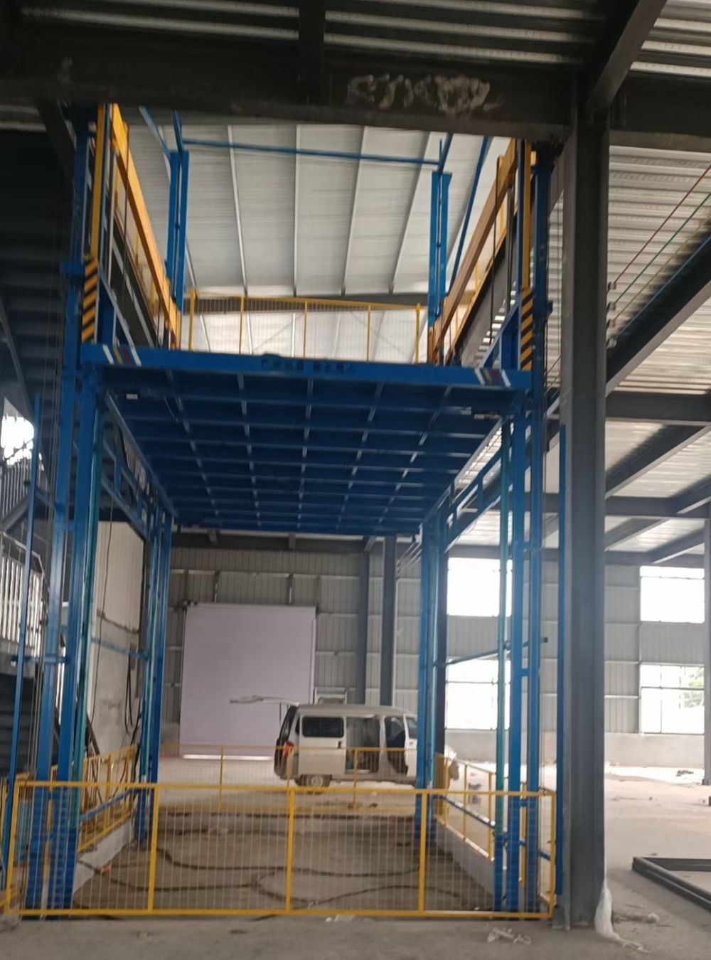 鏈條導(dǎo)軌式液壓升降機(jī)、載貨升降平臺(tái)廠家、價(jià)格