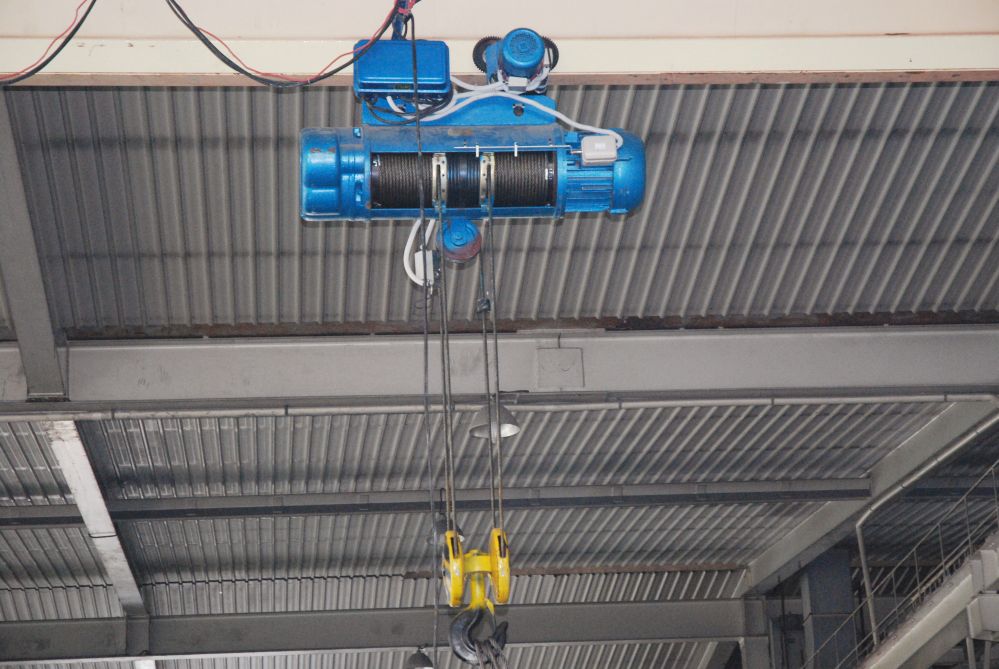 貴州黔南起重設(shè)備、CD型鋼絲繩式電動(dòng)葫蘆廠家銷售、安裝維修