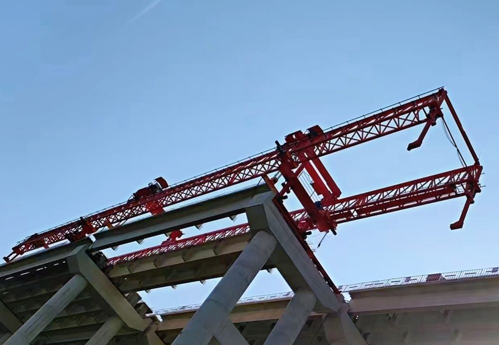 架橋機(jī)租賃.jpg