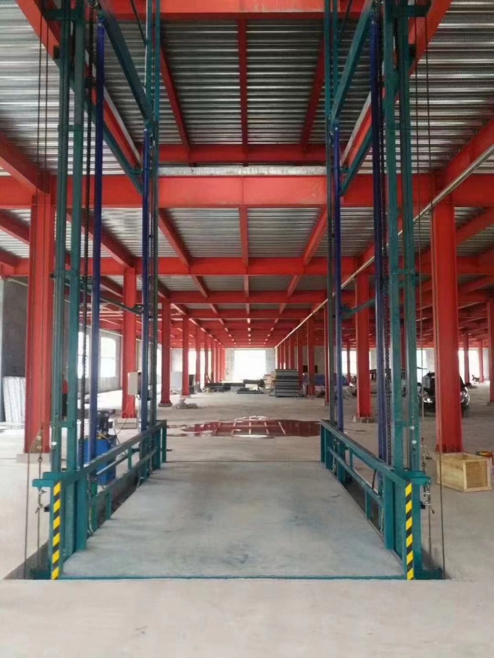 佛山升降機(jī)、鏈條導(dǎo)軌升降機(jī)、升降載貨機(jī)