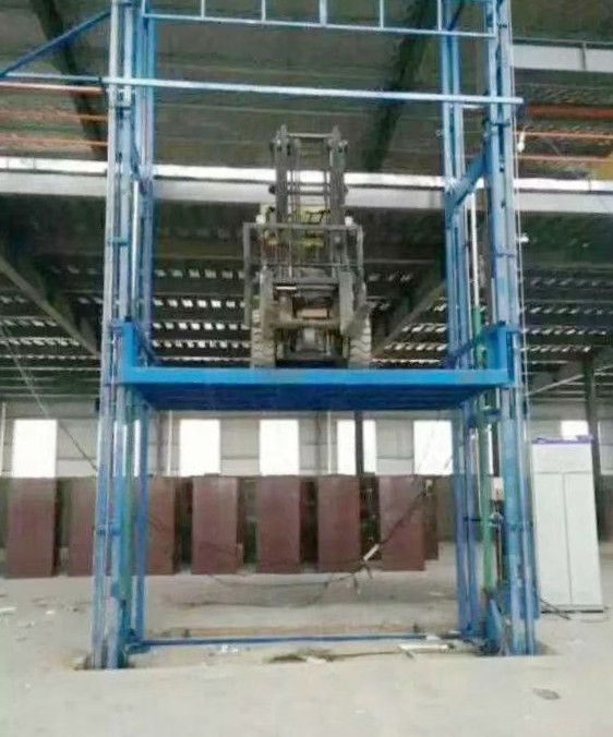 陜西升降機(jī)、液壓鏈條導(dǎo)軌式升降機(jī)、升降平臺(tái)