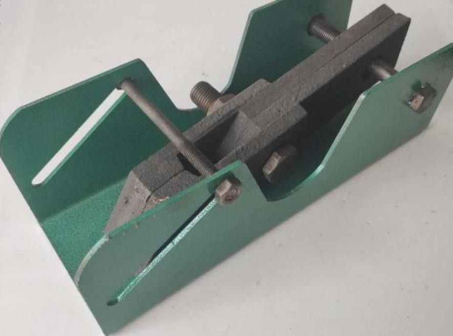 廣東龍門吊安全防護裝置、龍門吊防風鐵楔、夾軌器