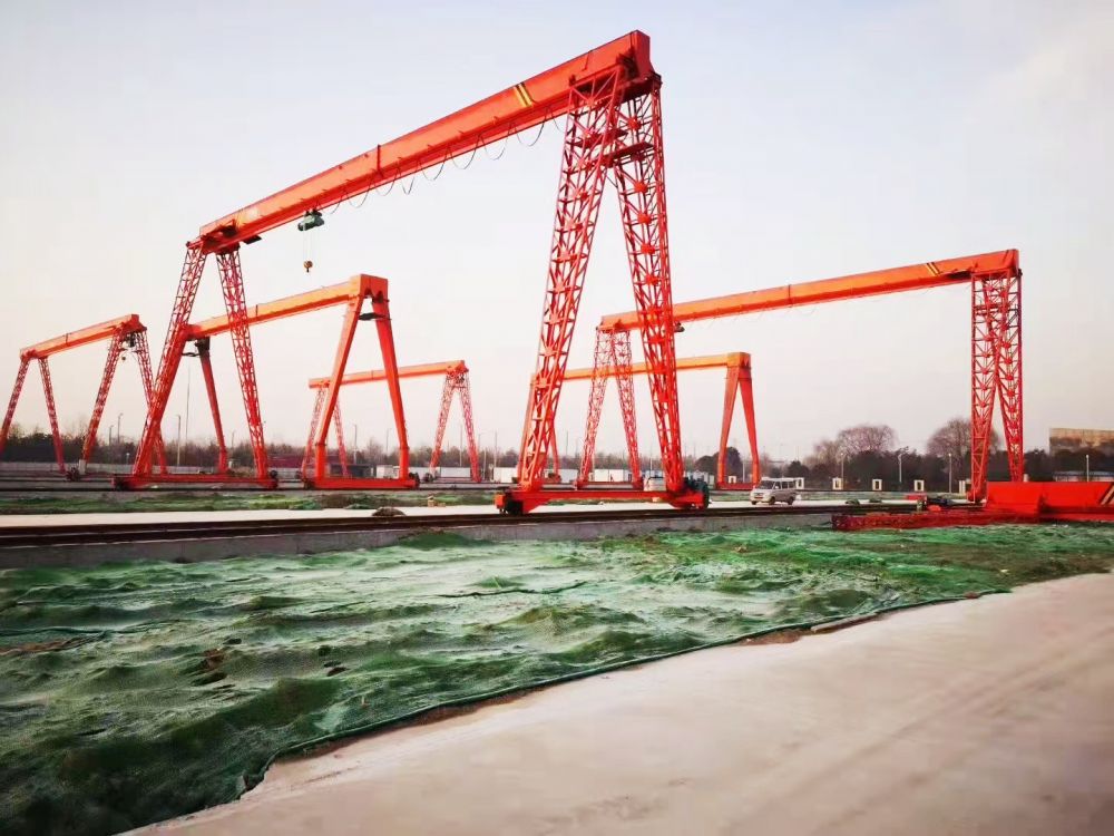 門(mén)式起重機(jī)型號(hào)規(guī)格、技術(shù)參數(shù)、龍門(mén)吊廠家銷售、安裝維修