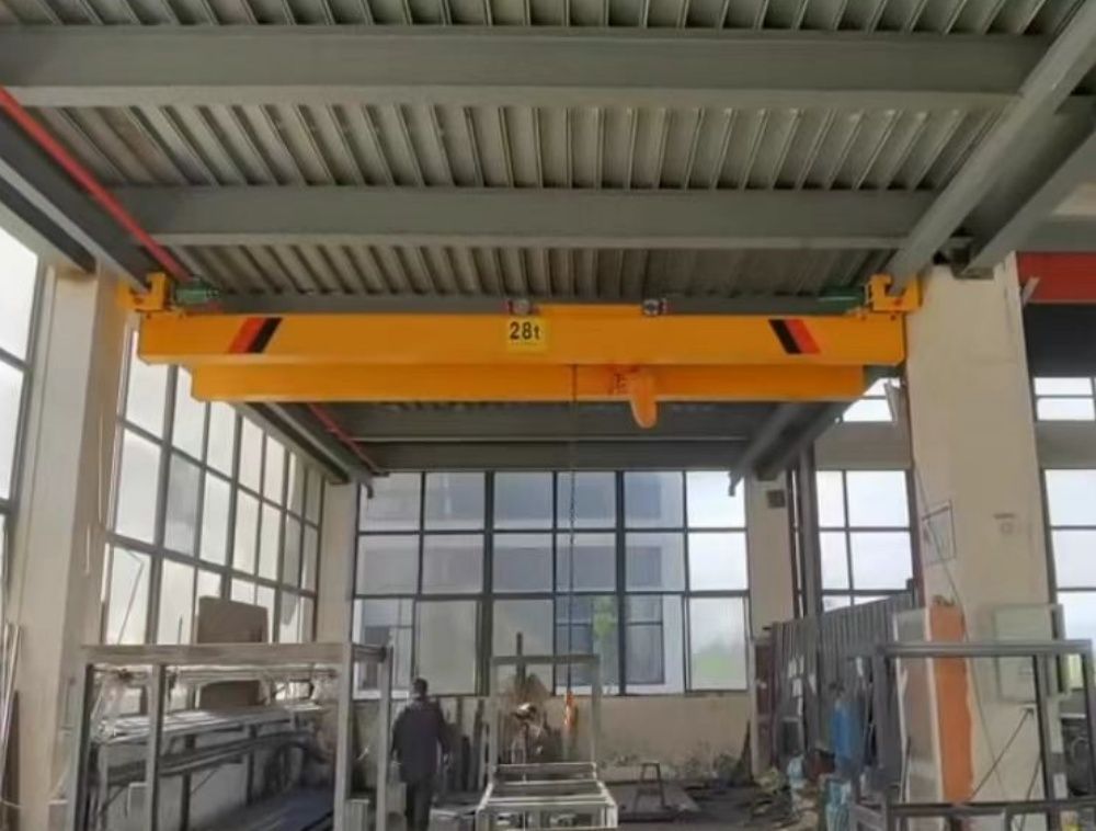 新型懸掛起重機(jī)、電動(dòng)雙梁懸掛起重機(jī)、懸掛吊機(jī)、懸掛天車