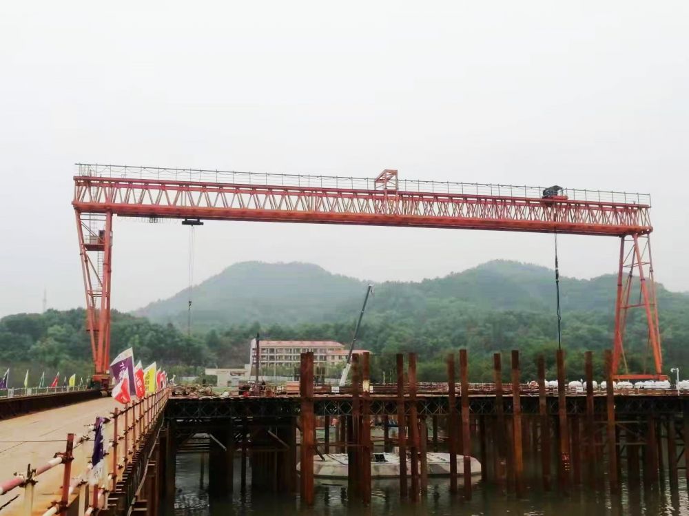 MG型桁架雙梁門式起重機、龍門吊廠家品牌、產(chǎn)地貨源