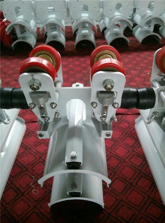 揚(yáng)州天寶供應(yīng)工字鋼四輪滑車