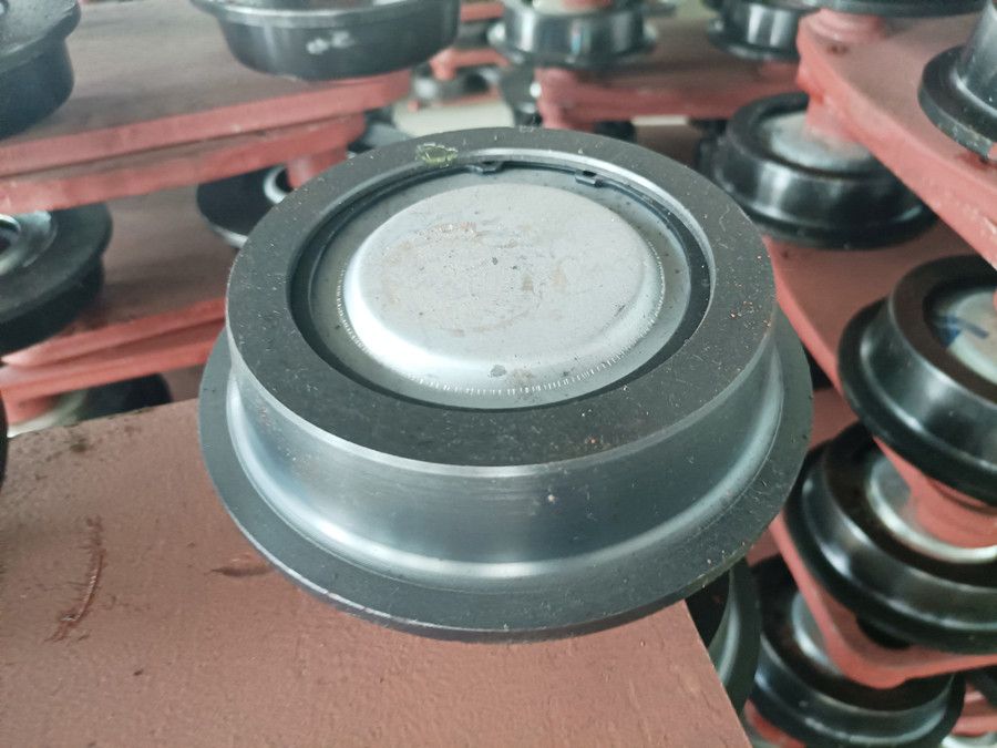 廣州電動葫蘆跑車輪組、河南電動葫蘆配件廠家批發(fā)