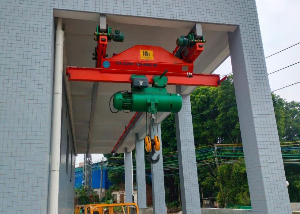 重慶起重機(jī)、LX型10噸電動(dòng)單梁懸掛起重機(jī)
