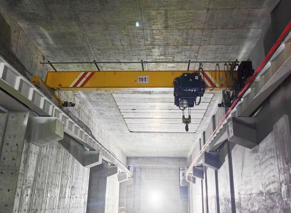 歐式新型電動單梁起重機、新中式起重機廠家品牌、產(chǎn)地貨源