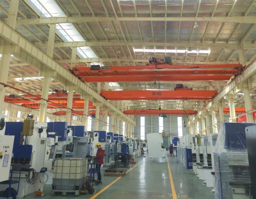 QD型吊鉤橋式起重機、QDX新型吊鉤橋式起重機、起重機廠家產(chǎn)地