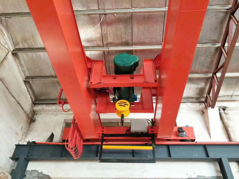 雙梁起重機(jī)、雙梁橋吊、航吊、天車、吊機(jī)廠家、型號、參數(shù)及安裝維修