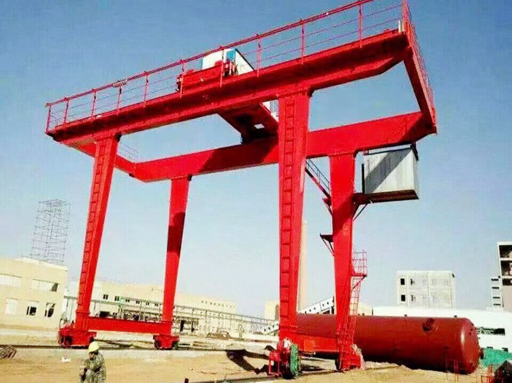 山東東營(yíng)龍門(mén)吊、豫中雙梁門(mén)式起重機(jī)廠家銷售