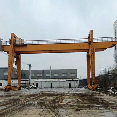 45噸單外懸龍門吊.jpg