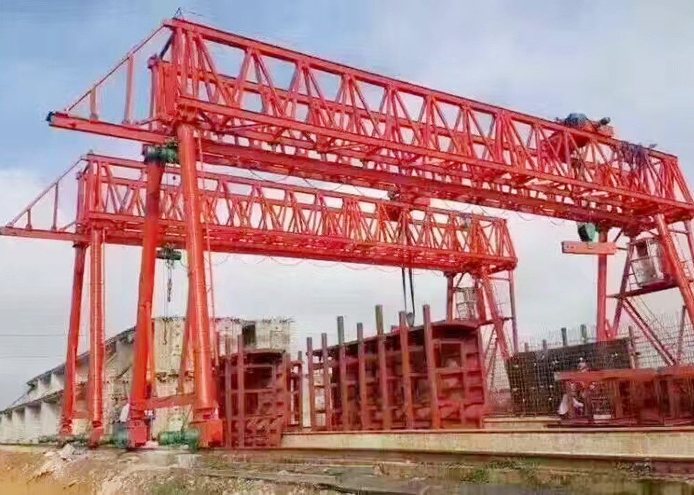 湖北工程龍門吊、襄陽市提梁機、路橋門機廠家銷售