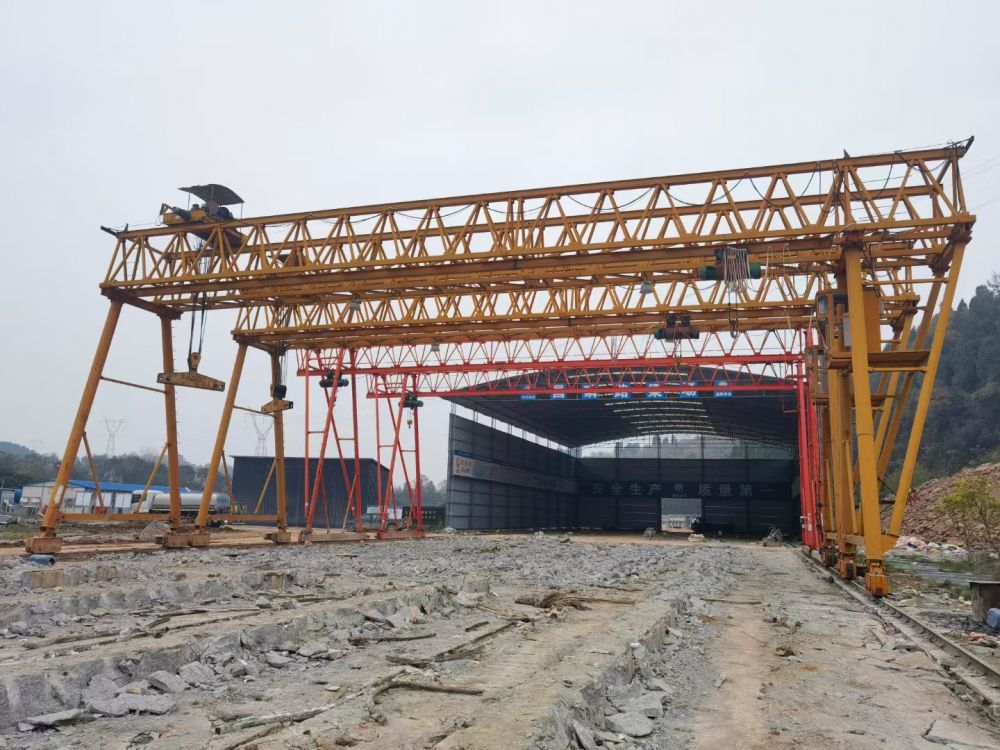 廣東廣州龍門吊、提梁機、梁場門式起重機