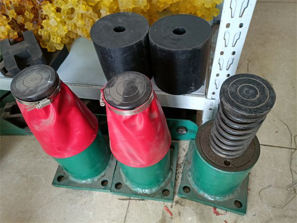 起重機(jī)聚氨酯緩沖器、防撞膠、防撞設(shè)置