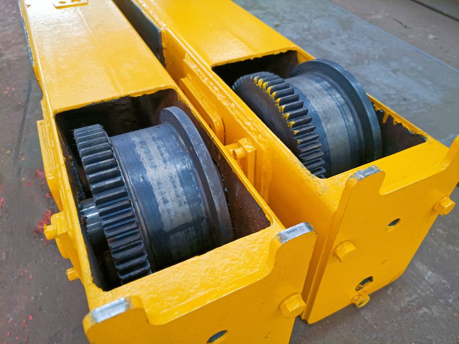 LD單梁起重機(jī)新型端梁、連體車輪端梁廠家批發(fā)配套