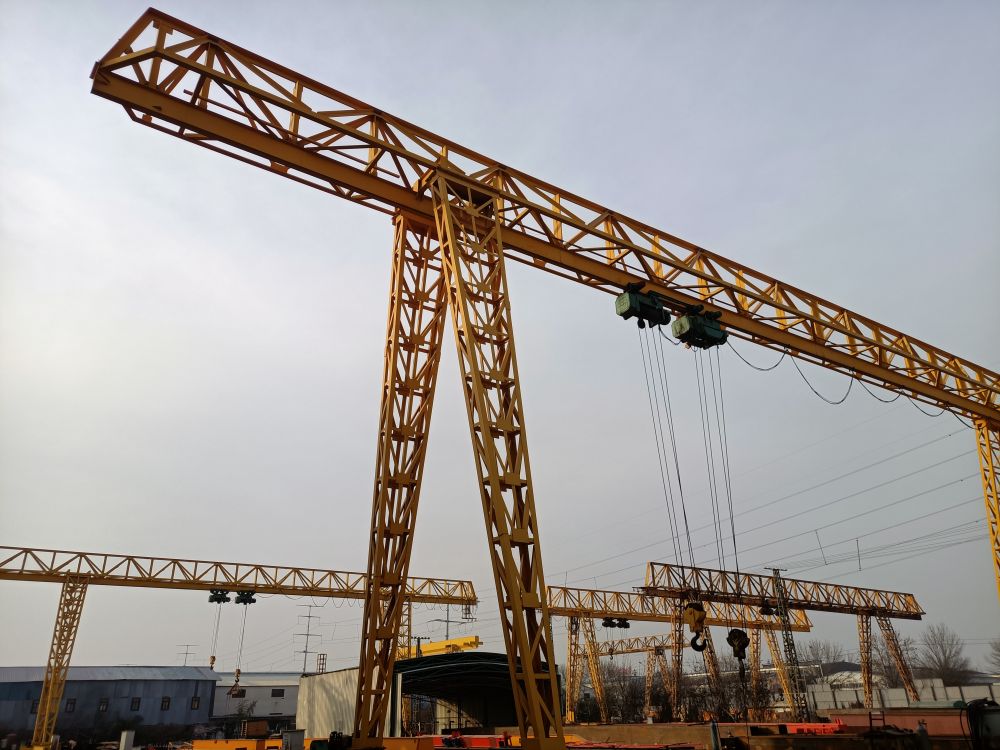 山東龍門吊廠家、型號(hào)、參數(shù)、電動(dòng)門式起重機(jī)制造安裝、維修維保