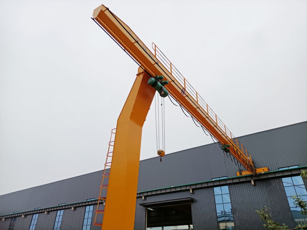 遵義龍門吊、半腿單梁門式起重機廠家銷售 ，安裝維修