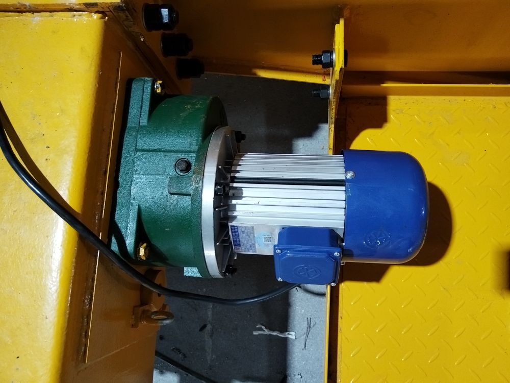 LDA驅(qū)動(dòng)裝置、起重機(jī)大車驅(qū)動(dòng)變速箱、運(yùn)行電機(jī)