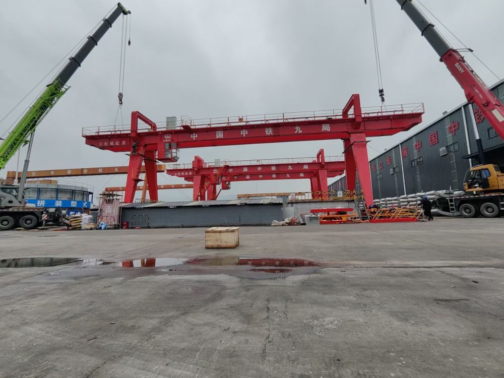 路橋門機、工程龍門吊、地鐵出渣機廠家制造安裝租賃