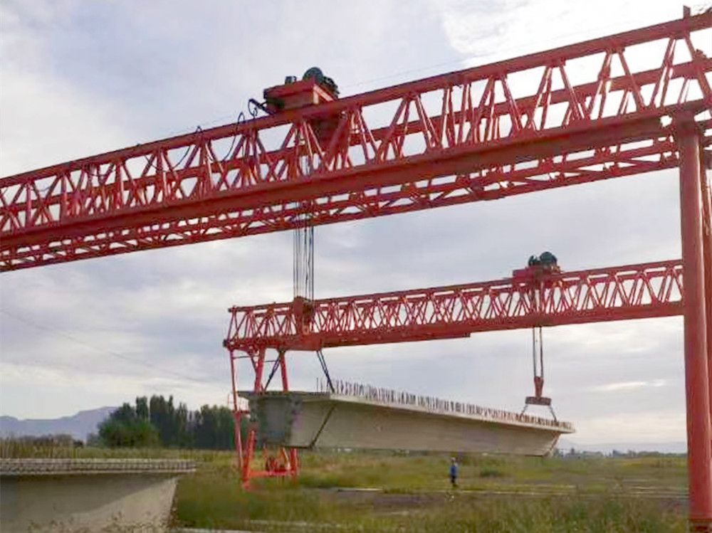 河北提梁機(jī)租賃、架橋龍門吊、工程門式起重機(jī)安裝搬遷維修、租賃出租