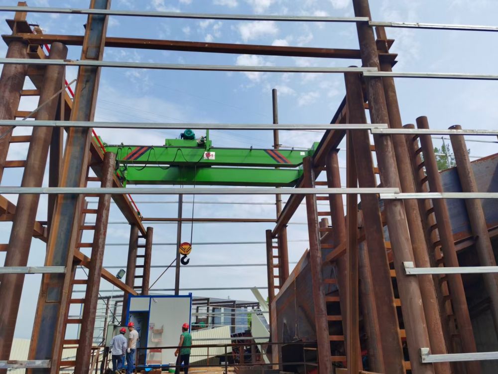 雙梁起重機(jī)、天車、吊機(jī)、航吊、電動(dòng)葫蘆橋式起重機(jī)制造安裝維修