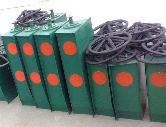 門式起重機手動夾軌器抗風防滑機理