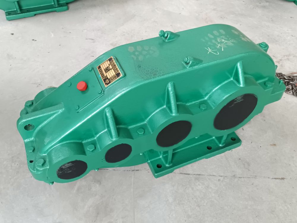 新余減速機(jī)、ZSC圓柱齒輪減速機(jī)廠家銷售、安裝維修