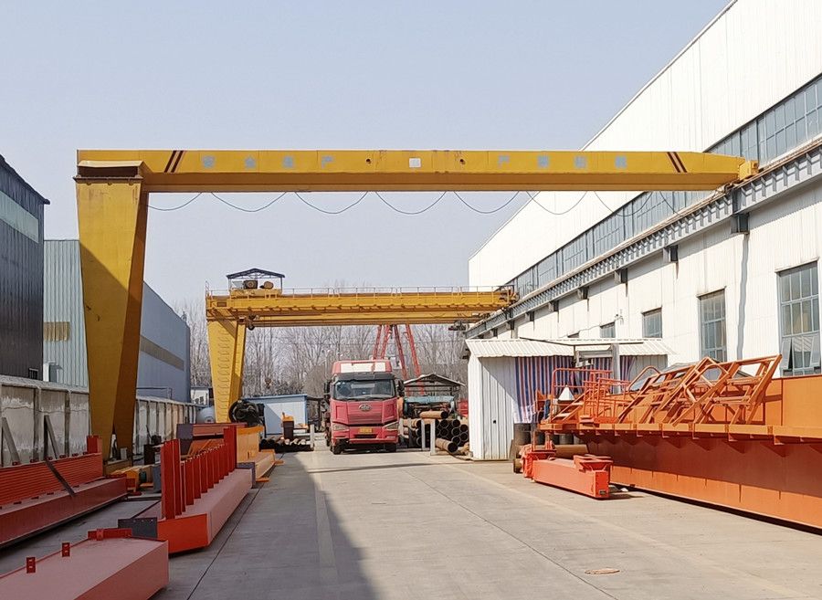 天津龍門吊、河南龍門吊生產廠家、MHB型、MGB型半腿門式起重機