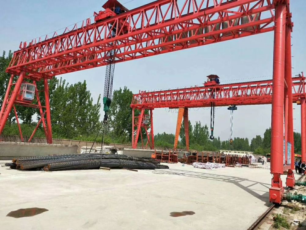提梁機、工程龍門吊、路橋門機、門式起重機廠家制造、安裝維修