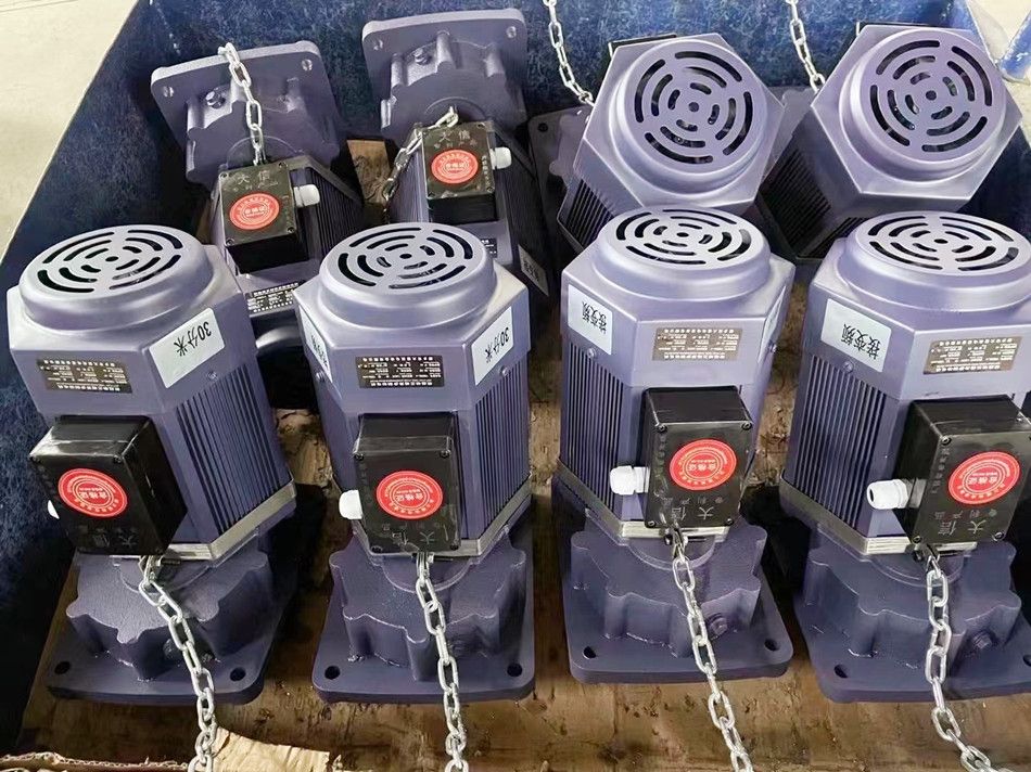 呼和浩特起重運行電機、河南新鄉(xiāng)大信三合一電機減速器