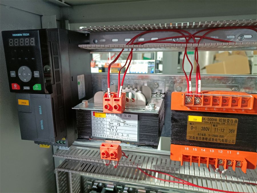 橋門式起重機(jī)成套電氣箱電器柜、PLC自動(dòng)化編程