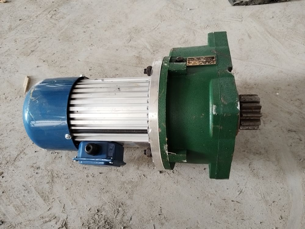 起重機(jī)變速箱/電機(jī)、天車驅(qū)動(dòng)裝置、驅(qū)動(dòng)馬達(dá)
