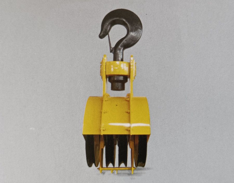 起重吊鉤廠家、起重機(jī)半封閉吊鉤組