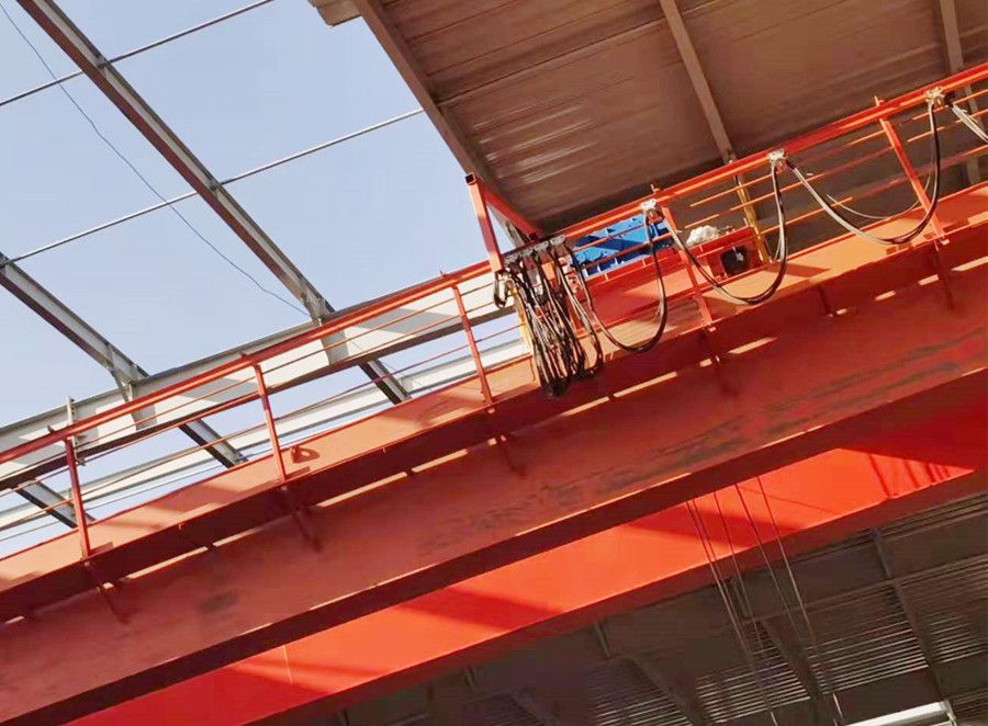 內(nèi)蒙古橋式起重機(jī)、QD型雙梁吊鉤橋式起重機(jī)