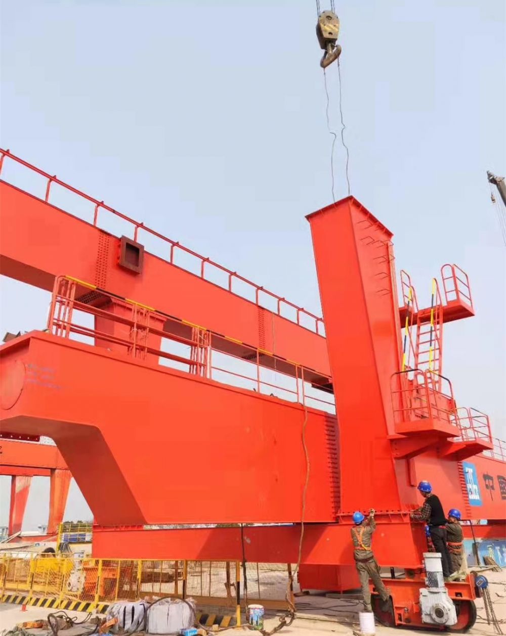 上海地鐵龍門(mén)吊、地鐵出渣機(jī)、地鐵專(zhuān)用門(mén)式起重機(jī)租賃出租、安裝維修