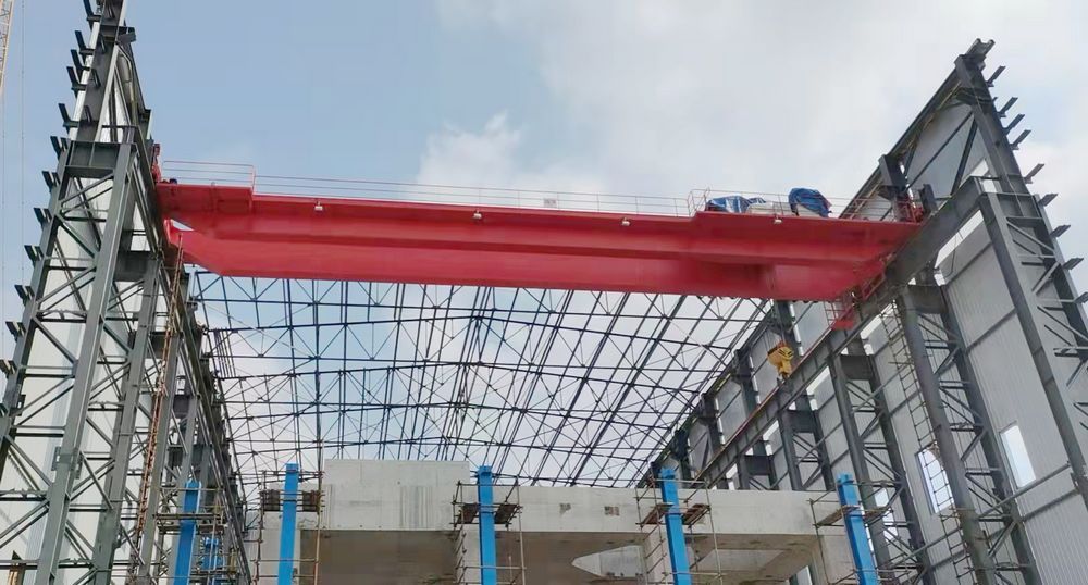 江蘇無錫橋式起重機、QD型吊鉤橋式起重機