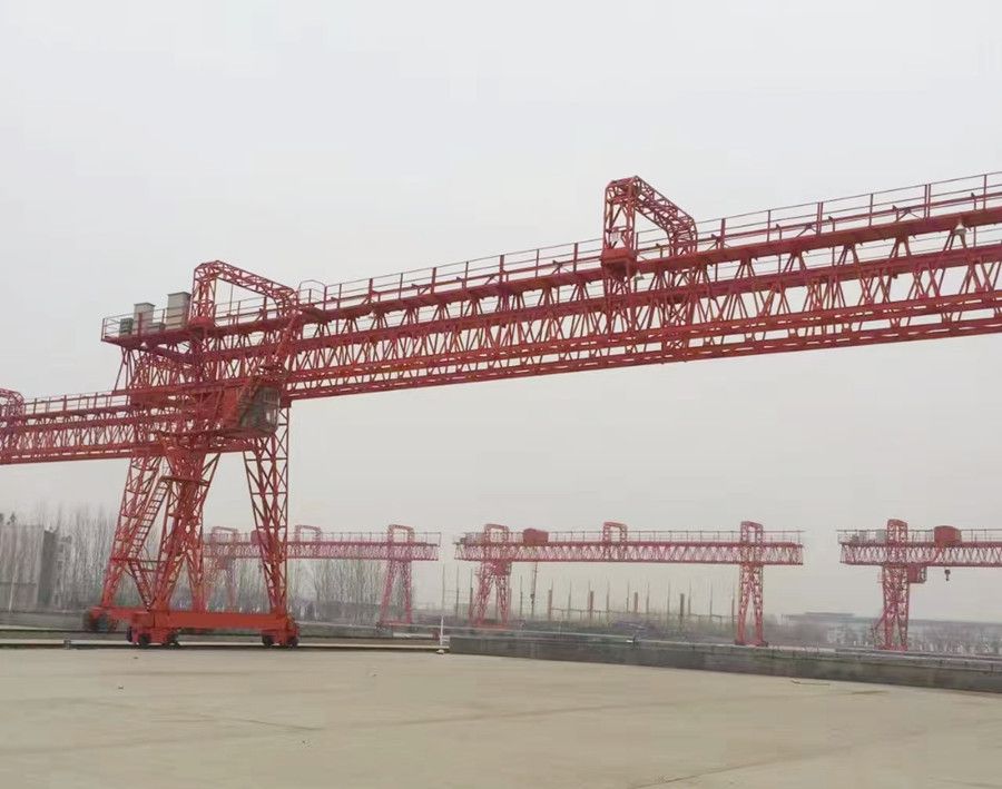 龍門吊租賃.jpg