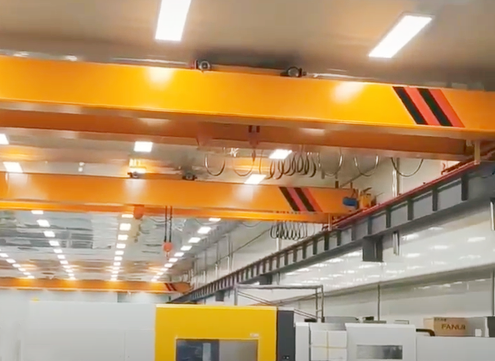 湖北起重機(jī)。十堰電動雙梁橋式起重機(jī)廠家銷售服務(wù)