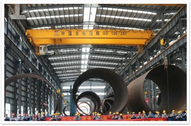 中水四局QD100/25t雙梁橋式起重機(jī)