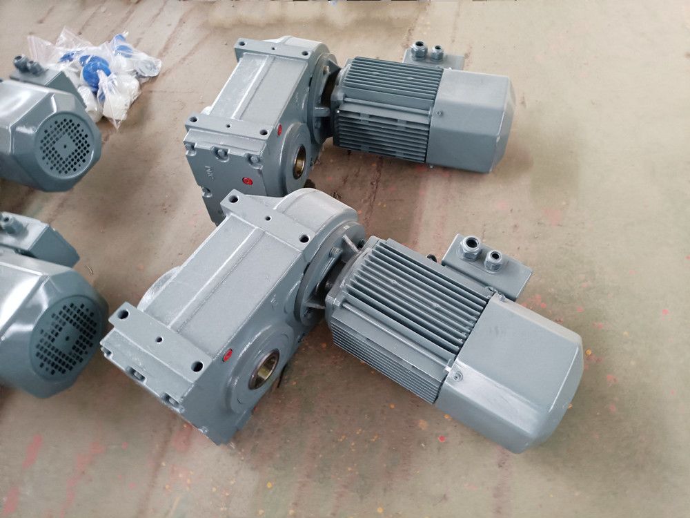 四平傳動(dòng)機(jī)械、R/S/K/F減速機(jī)廠家銷售服務(wù)