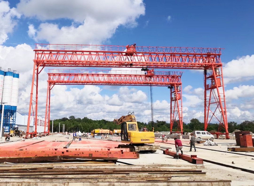 寧夏工程龍門吊、石嘴山提梁機(jī)、路橋門機(jī)廠家供貨安裝