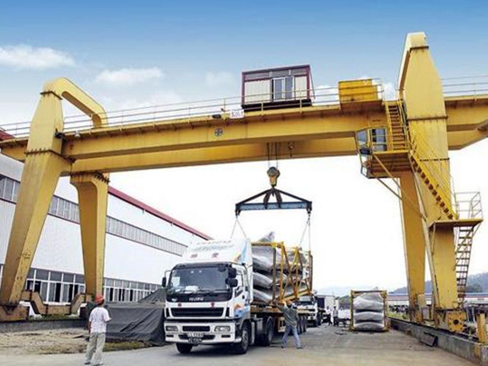 無(wú)錫市龍門吊、電動(dòng)雙梁門式起重機(jī)供貨安裝維修、廠家、參數(shù)、價(jià)格