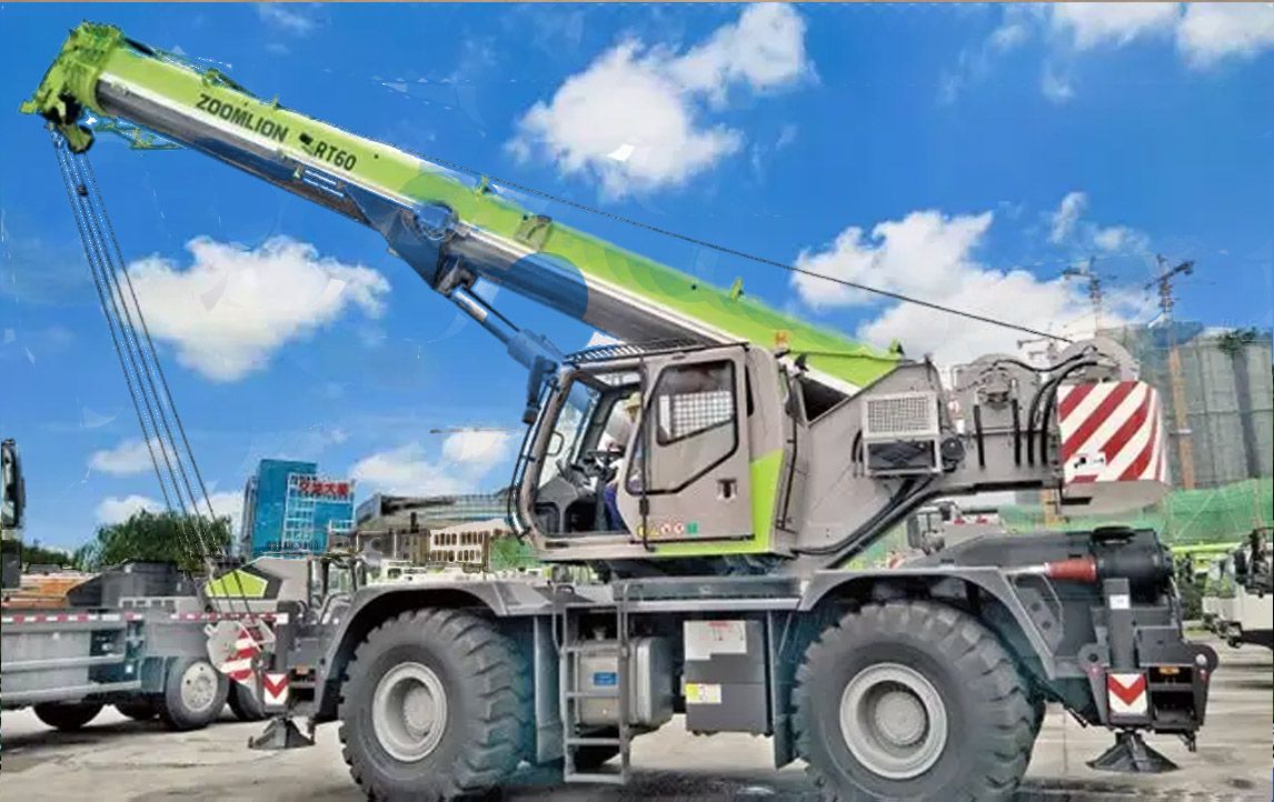 輪胎式起重機(jī).jpg 輪胎式起重機(jī).jpg