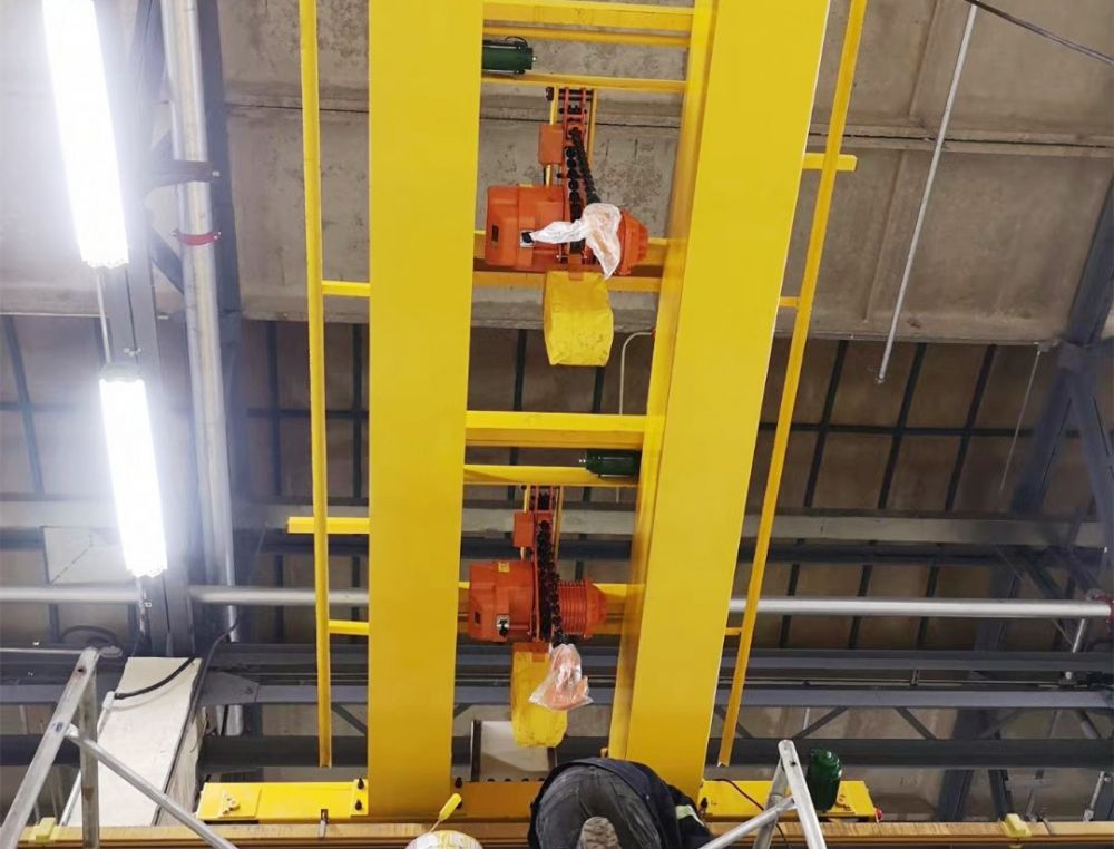 成都起重機(jī)廠家銷售、電動雙小車吊鉤橋式起重機(jī)型號、參數(shù)及安裝維修