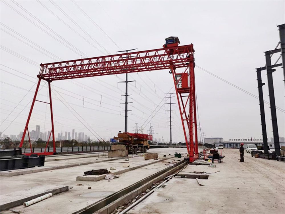 工程龍門吊、提梁機(jī)廠家銷售、型號參數(shù)、安裝搬遷維修、租賃出租