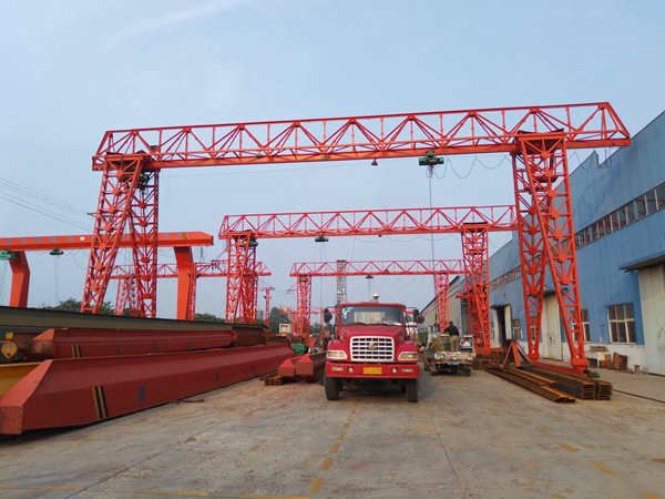 湖北黃石龍門吊租賃32噸龍門吊路橋項目用