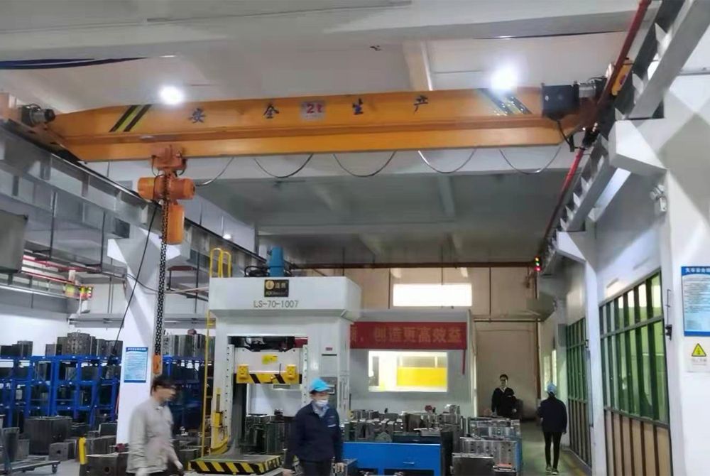 LD型電動單梁起重機、LDA電動單梁起重機生產(chǎn)廠家