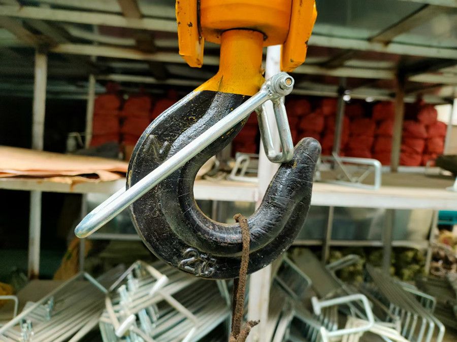 新型吊鉤保險卡、吊鉤防脫裝置